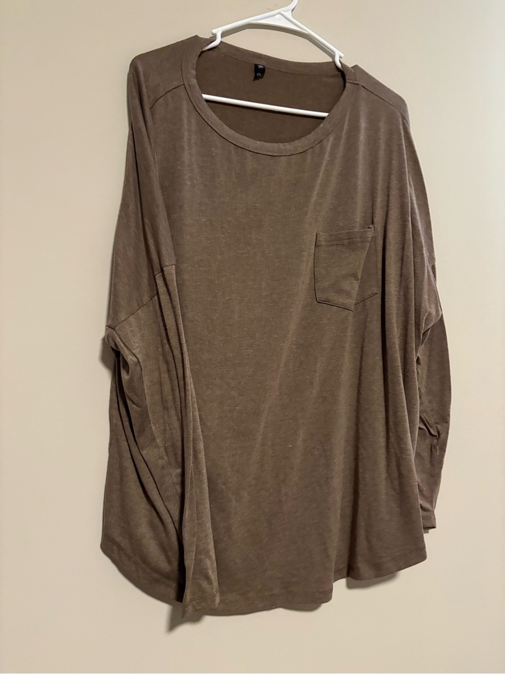 Lot of 2 Relaxed Brown and Burgundy Long Sleeve Pocket Tee - Unbranded